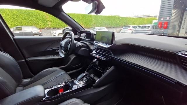 Peugeot 2008 image 1