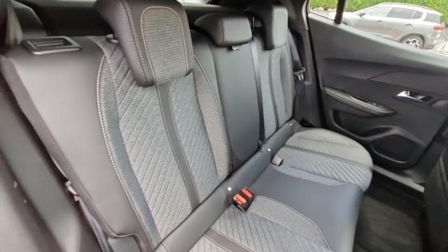 Peugeot 2008 image 9