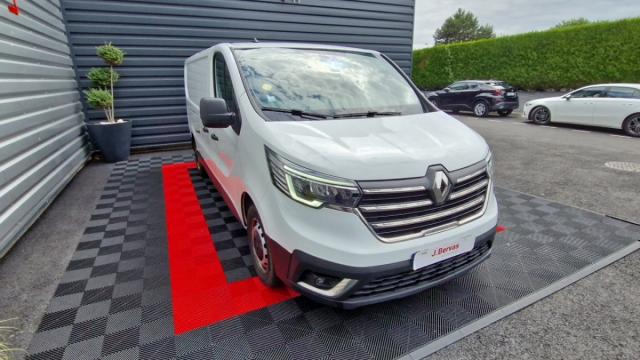 Renault Trafic image 4