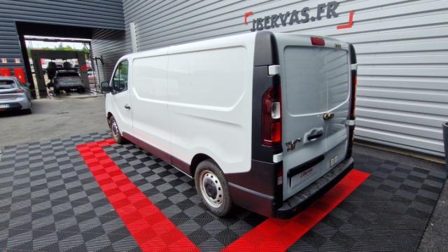 Renault Trafic image 1