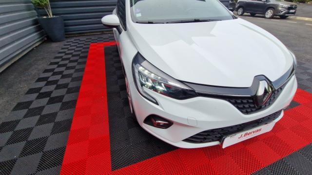 Renault Clio image 8