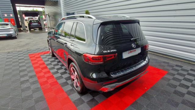 Mercedes Benz Glb image 6