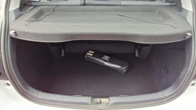 Toyota Yaris image 6