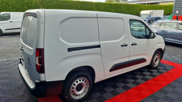 Peugeot Partner image 2