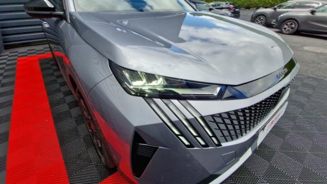 Peugeot 5008 image 1