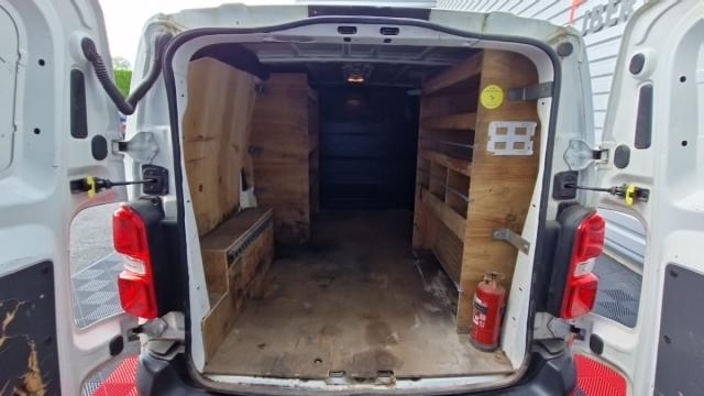 Citroen Jumpy image 2