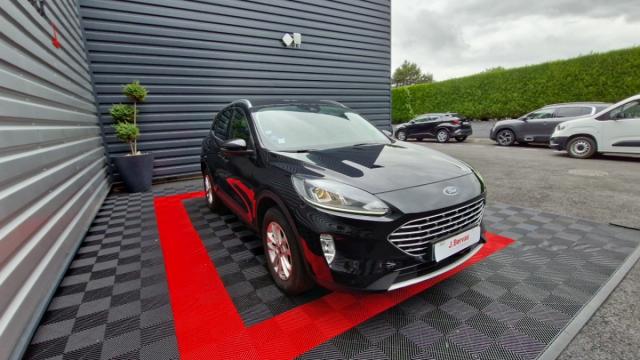 Ford Kuga image 8