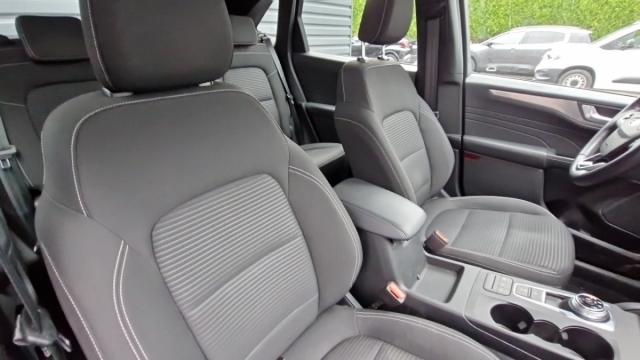 Ford Kuga image 2