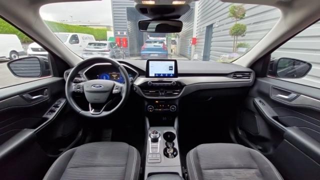 Ford Kuga image 6