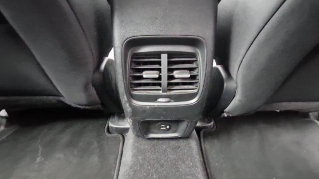 Ford Kuga image 1