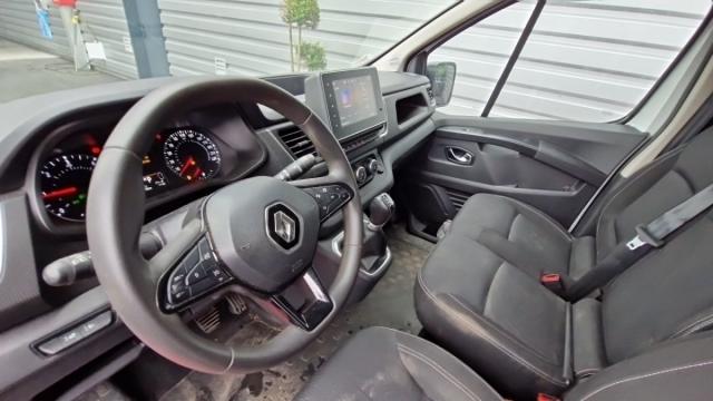 Renault Trafic image 1