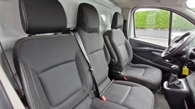 Renault Trafic image 9