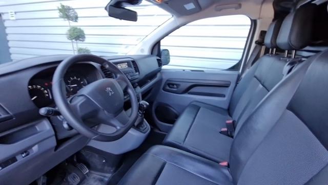 Peugeot Expert image 1