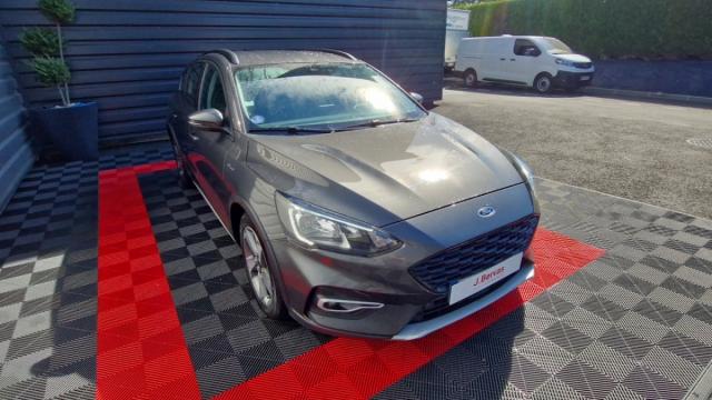 Ford Focus image 6