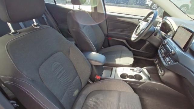 Ford Focus image 9