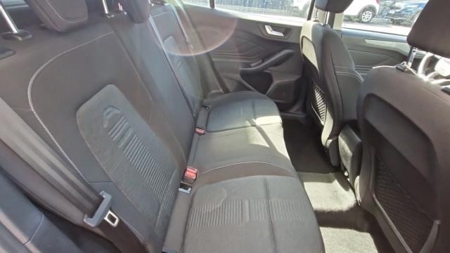 Ford Focus image 3