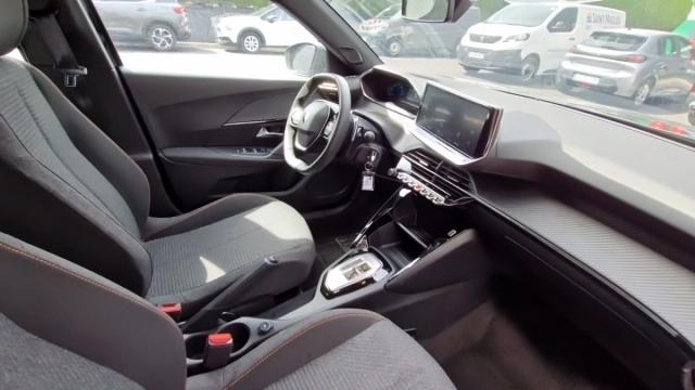 Peugeot 2008 image 1