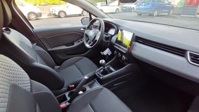 Renault Clio image 8