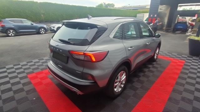 Ford Kuga image 1
