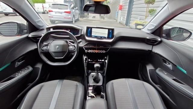 Peugeot 208 image 3