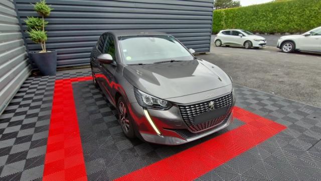 Peugeot 208 image 1
