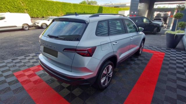 Skoda Karoq image 4