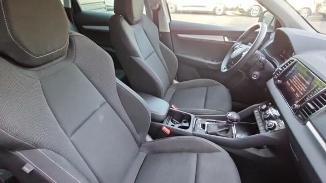 Skoda Karoq image 5