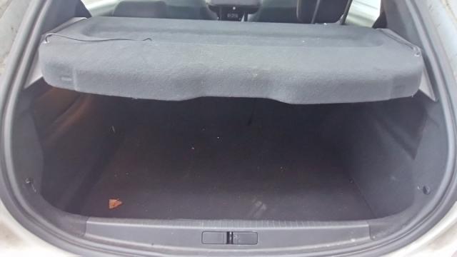 Peugeot 208 image 6