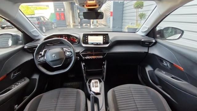 Peugeot 208 image 5