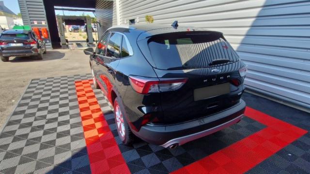 Ford Kuga image 4