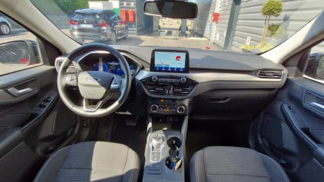 Ford Kuga image 3