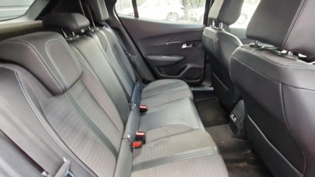 Peugeot 2008 image 1