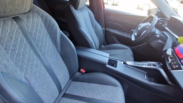 Peugeot 408 image 9