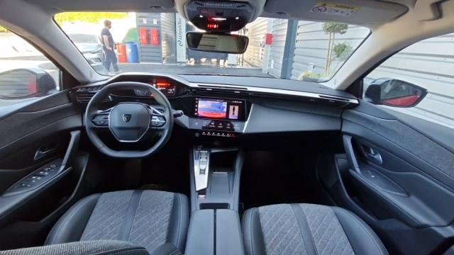 Peugeot 408 image 6