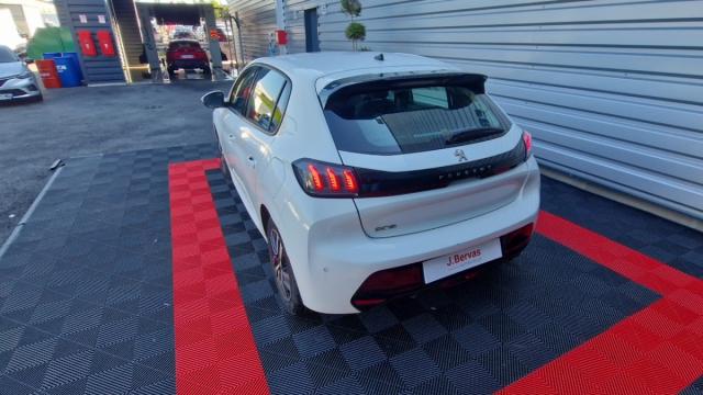 Peugeot 208 image 5