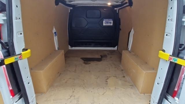 Ford Transit Custom image 9