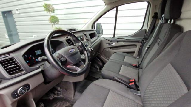 Ford Transit Custom image 7