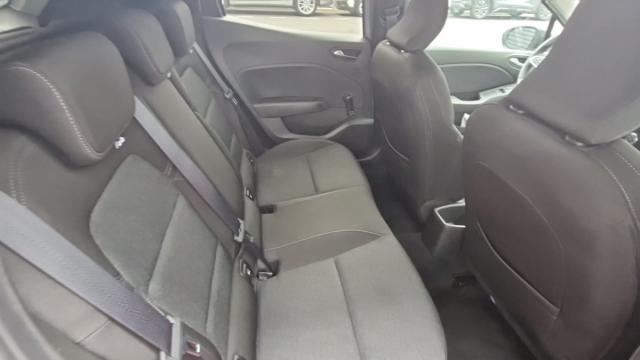 Renault Clio image 9