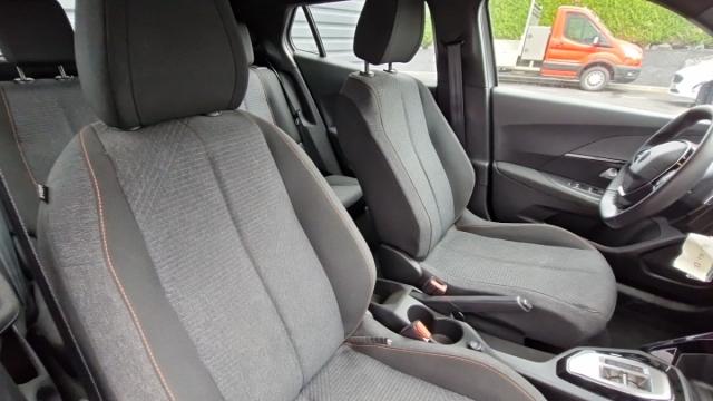 Peugeot 2008 image 3