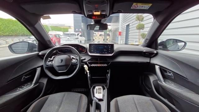 Peugeot 2008 image 1