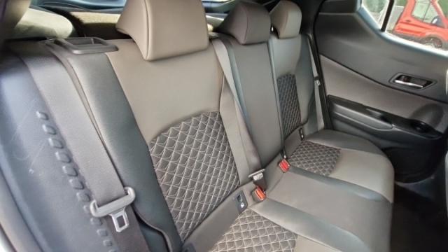 Toyota C-Hr image 3