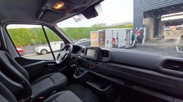 Renault Master image 1