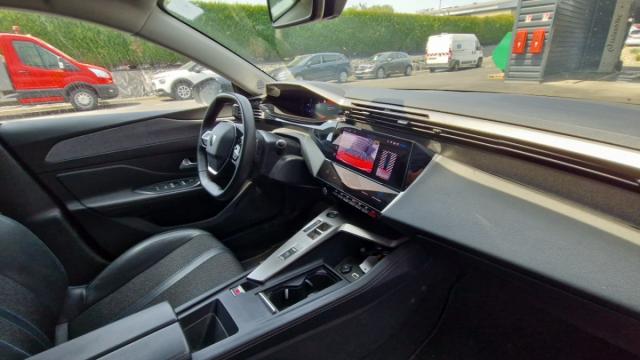 Peugeot 308 image 2