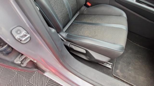 Peugeot 308 image 7