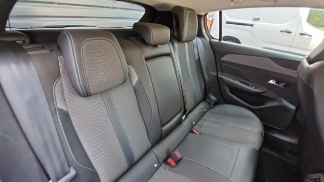Peugeot 308 image 5