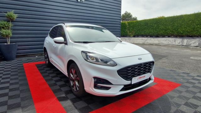 Ford Kuga image 8
