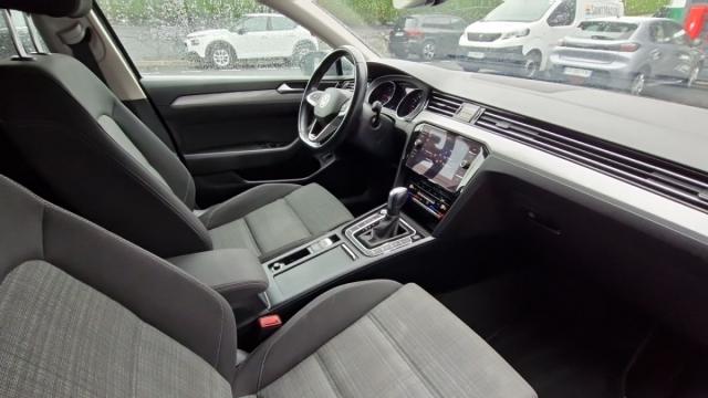 Volkswagen Passat Sw image 7
