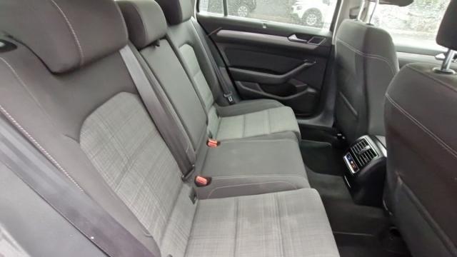 Volkswagen Passat Sw image 8