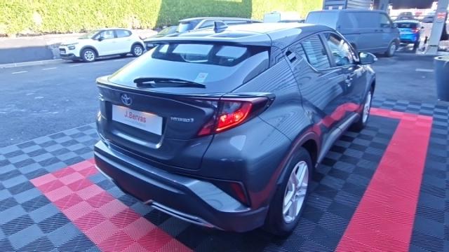 Toyota C-Hr image 9