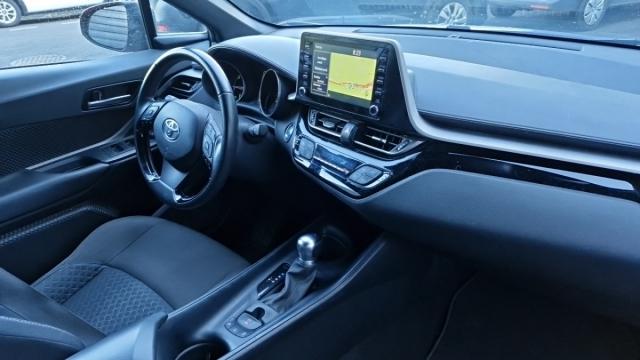 Toyota C-Hr image 1